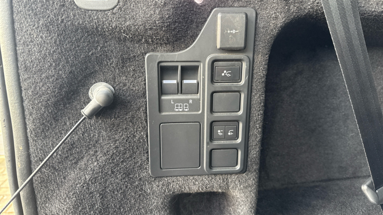 Land Rover Discovery 3.0 P360 R-Dynamic SE 5dr Auto Petrol Station Wagon